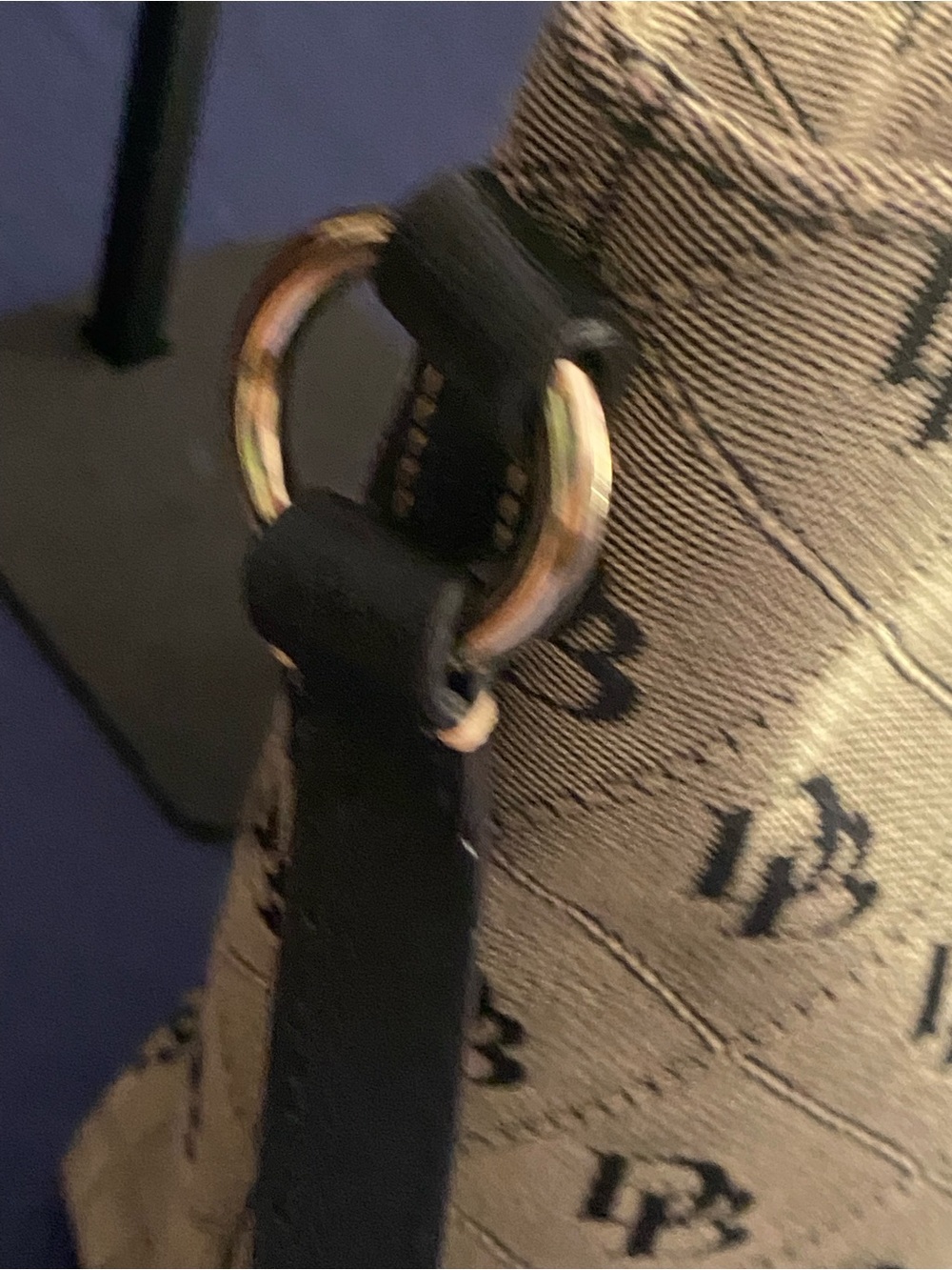 NWOT Dooney & Bourke Signature Monogram Tote Beige/Black Jacquard w/ Red Lining - Picture 8 of 16